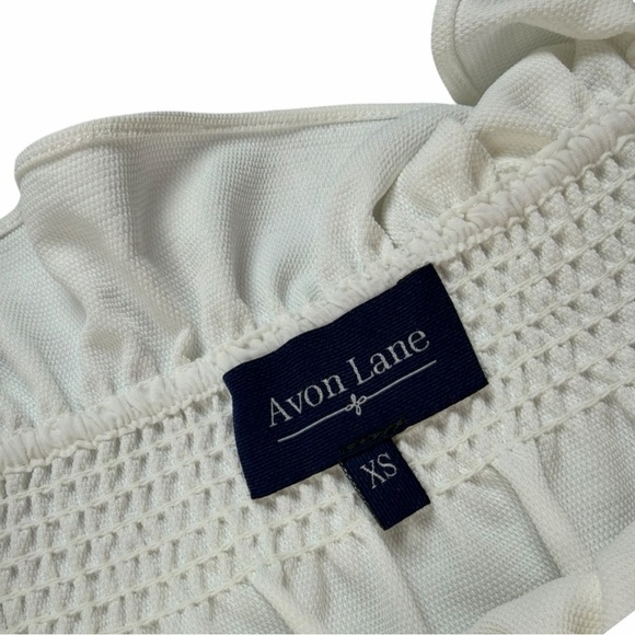 Tuckernuck Avon Lane Women's Off The Shoulder Marguerite White Blouse In Size XS - Picture 3 of 6